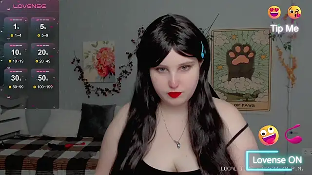 Crystal Chris online show from September 15, 2025, 4:18 pm