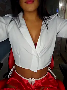 moreninhasilva online show from October 9, 2025, 11:58 pm