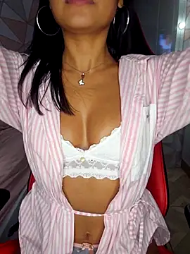 moreninhasilva online show from April 11, 2026, 7:45 am