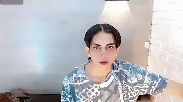 Daniela Pink  online show from September 18, 2025, 8:44 pm