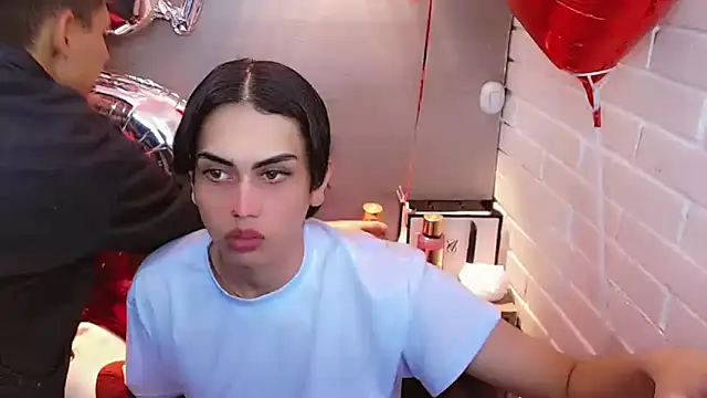 Daniela Pink  online show from October 21, 2025, 7:03 pm