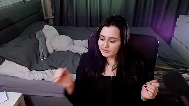 Snapshot of KiraYammy chatting on December 28, 2024, 1:18 am KiraYammy online show from December 28, 2024, 1:18 am