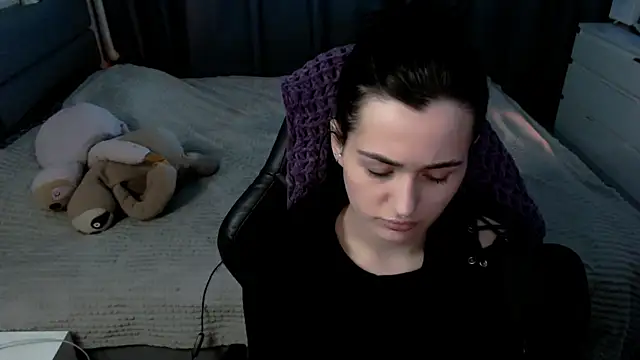 Snapshot of KiraYammy chatting on March 4, 2026, 10:49 pm KiraYammy online show from March 4, 2026, 10:49 pm