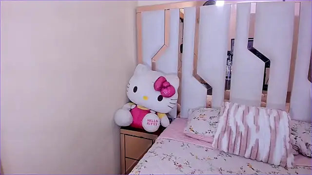 TifanyChill online show from October 7, 2025, 7:00 pm