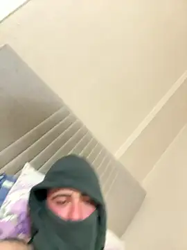 ObirMuhte online show from December 5, 2025, 3:41 pm