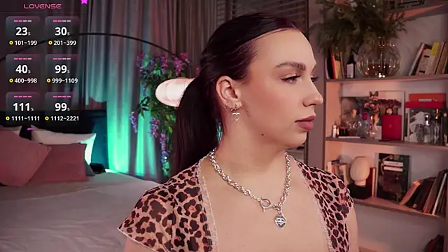 LunaNight online show from January 14, 2025, 11:48 pm