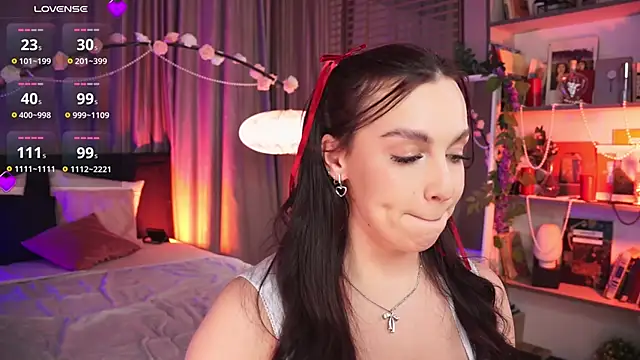 LunaNight online show from February 18, 2025, 12:15 am