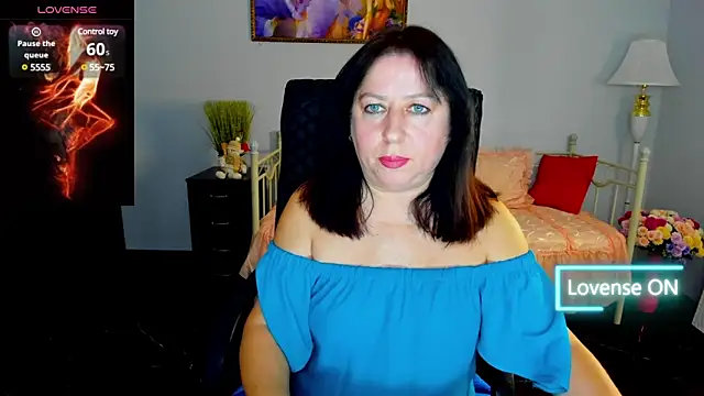 Julia Dean online show from January 17, 2025, 1:03 pm