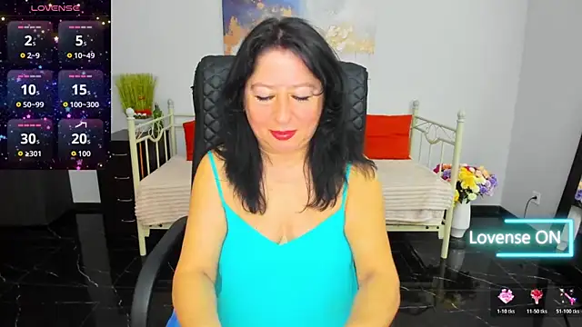 Julia Dean online show from April 6, 2026, 12:28 pm