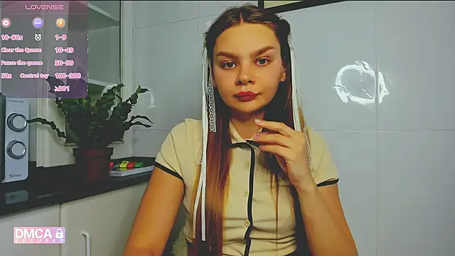 Molly sweetie online show from June 8, 2026, 6:52 pm