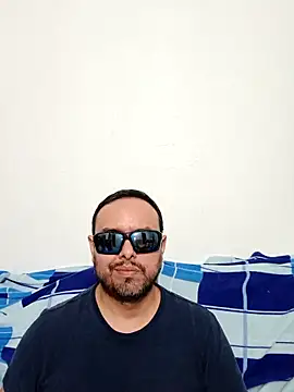 ElSunEagle online show from April 27, 2026, 2:31 am