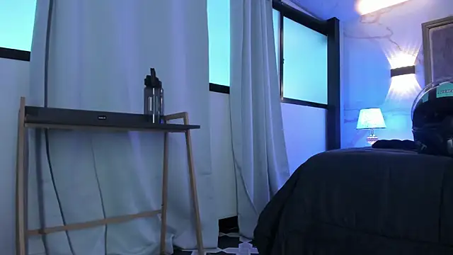 GiselOrtiz online show from April 10, 2026, 11:15 am