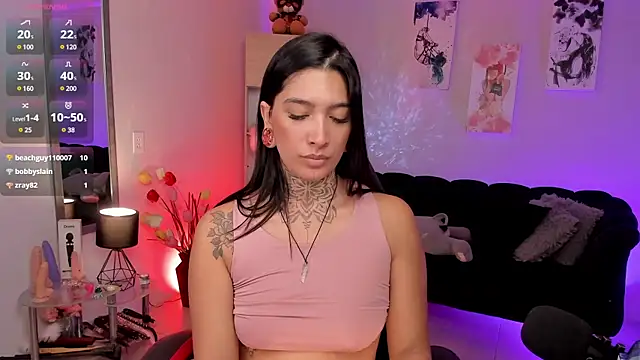 LouaneBourVip online show from February 14, 2025, 2:12 pm