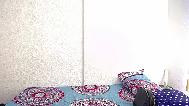  joanne and oliver  online show from November 13, 2025, 5:45 pm