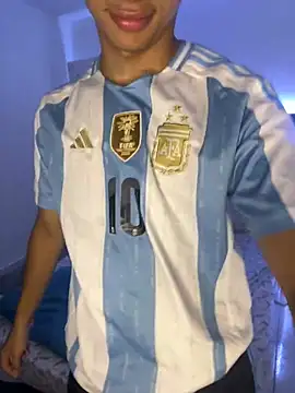 Leonarrrd 01 online show from February 23, 2025, 4:17 am