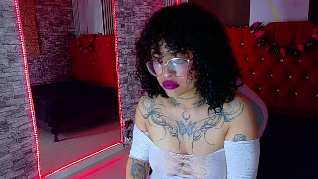 Snapshot of miahernadez303av chatting on March 5, 2026, 4:52 am miahernadez303av online show from March 5, 2026, 4:52 am