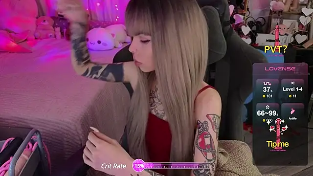 Kerry Kirk online show from February 25, 2025, 7:47 pm