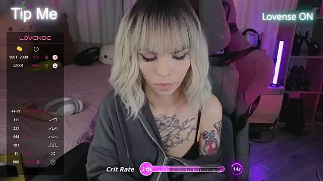 Kerry Kirk online show from October 2, 2025, 10:28 pm