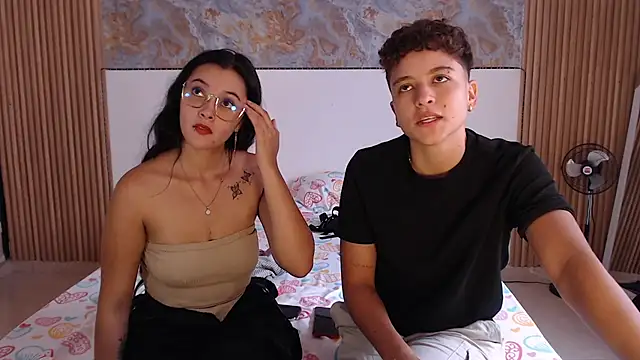 Antonella Cruz02 online show from October 9, 2025, 1:53 pm