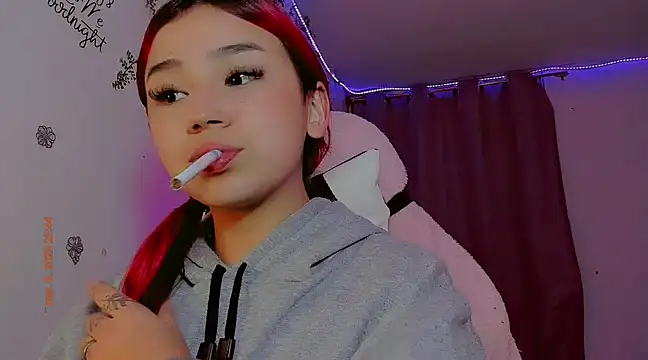 madisonx17 online show from March 5, 2025, 4:45 am