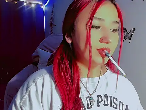 madisonx17 online show from November 6, 2025, 6:31 pm