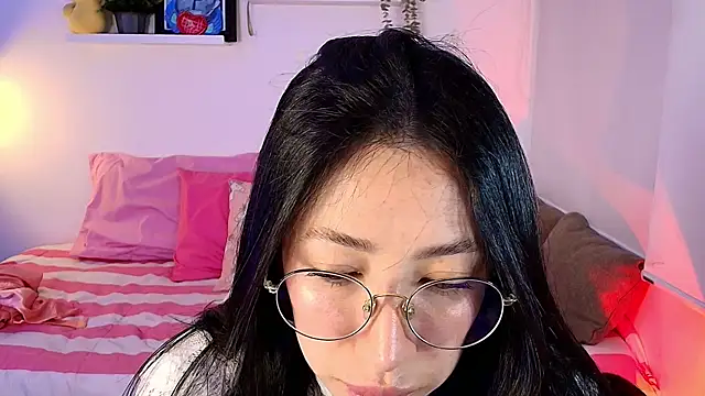 lilyy evanss online show from March 10, 2026, 11:10 pm