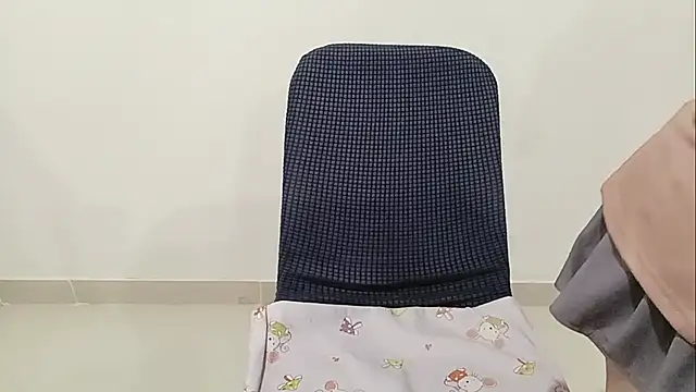 Milajinxi online show from February 23, 2026, 1:03 am