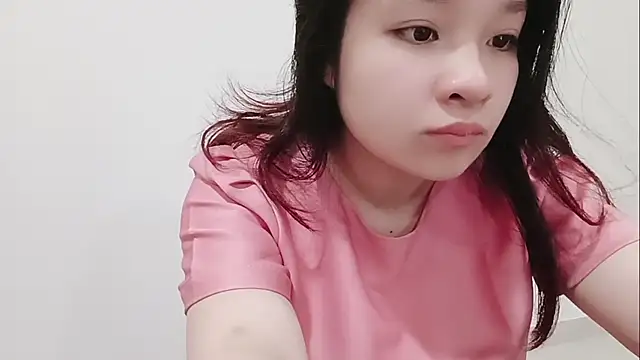 Milajinxi online show from April 19, 2026, 12:54 am