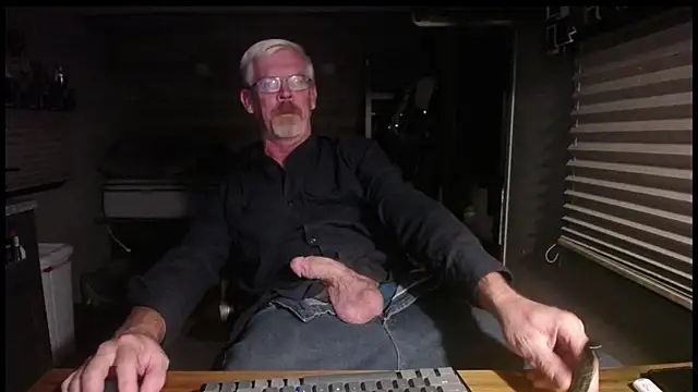 Di9ital069 online show from November 16, 2025, 3:56 am