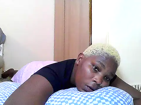 Snapshot of SexyKimberly23 chatting on June 10, 2026, 8:02 am SexyKimberly23 online show from June 10, 2026, 8:02 am