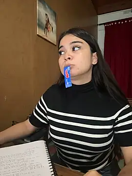 CamilaSofiia online show from April 11, 2026, 2:16 am