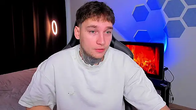 Chris Tyson online show from November 30, 2025, 7:56 am