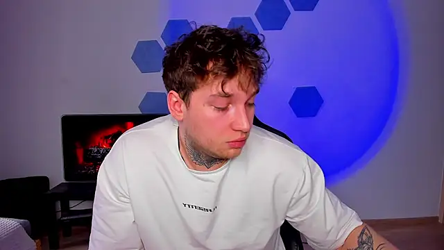 Chris Tyson online show from April 4, 2026, 9:18 am