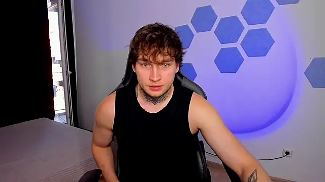 Snapshot of Chris_Tyson chatting on August 4, 2026, 3:03 pm Chris Tyson online show from August 4, 2026, 3:03 pm