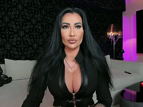 Mistress-Kennya online show from October 15, 2025, 8:09 pm