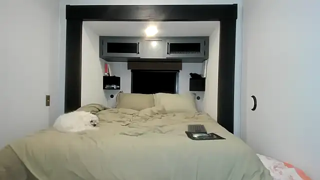 Snapshot of Persiasparadise chatting on December 18, 2025, 2:06 am Persiasparadise online show from December 18, 2025, 2:06 am