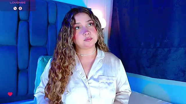 Cherryyquen online show from February 8, 2025, 7:05 pm