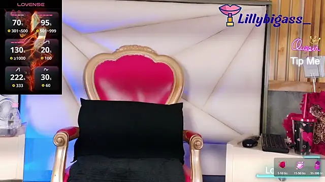 LilyyBigAss online show from June 5, 2026, 11:49 am