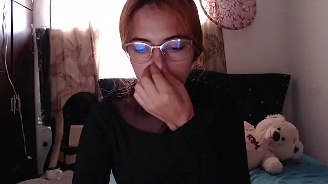 Kate lorens9 online show from October 18, 2025, 4:19 pm