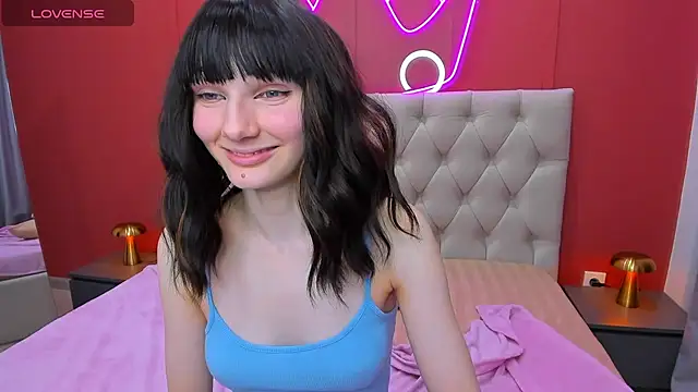 Lili flowerr online show from January 17, 2025, 4:15 pm