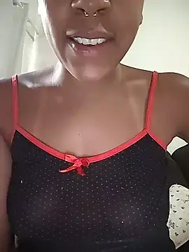 Julia Pretinha online show from January 13, 2026, 1:38 pm