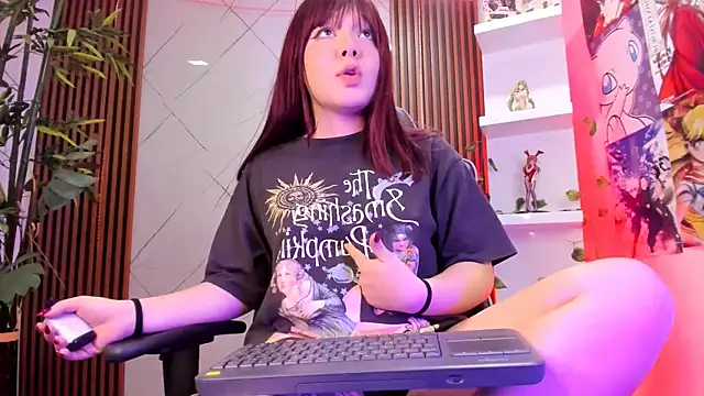 Fluffy Bubble21 online show from March 6, 2025, 10:30 am