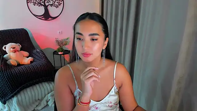 worldofkim online show from September 30, 2025, 9:20 pm