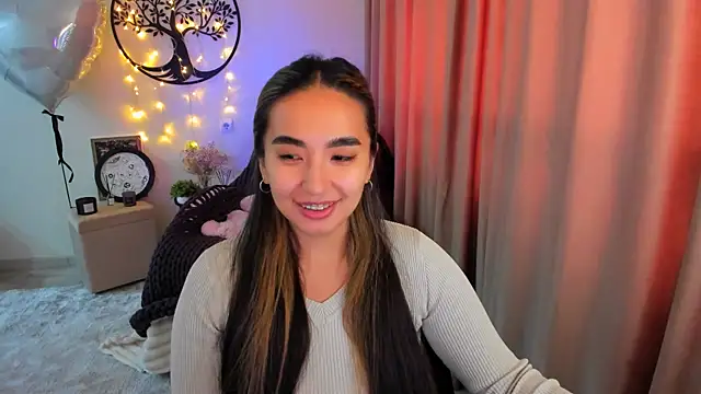 worldofkim online show from April 10, 2026, 6:18 am