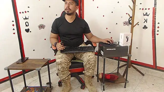 KalethBigDick online show from February 5, 2025, 1:44 pm