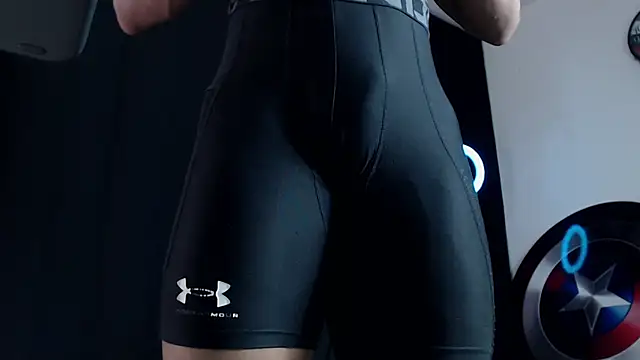 Antonywebb94 online show from March 17, 2025, 6:00 pm