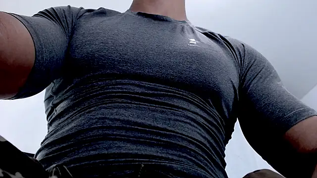 Antonywebb94 online show from April 18, 2026, 11:16 pm