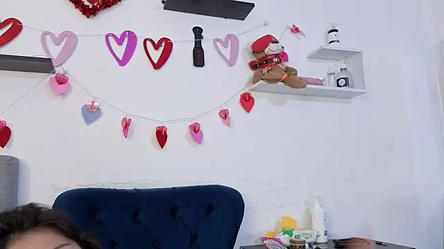 alissonandamy online show from September 19, 2025, 8:09 pm