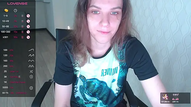 LisaHeart online show from October 6, 2025, 6:05 pm