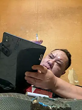 punk0805 online show from October 20, 2025, 11:54 am